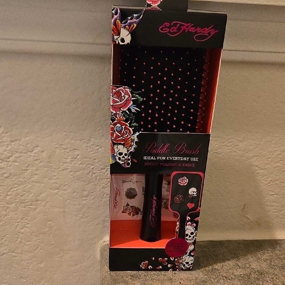Ed Hardy Black and Red Paddle Brush Unicex New